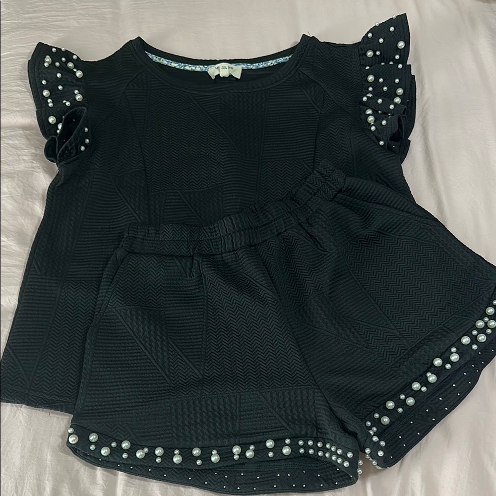 Umgee Textured Black Pearl Two Piece Short Set